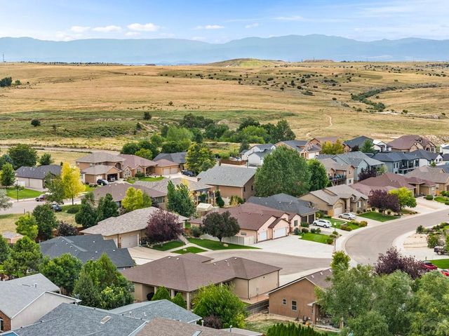 5114 Lynn Meadows Dr, Pueblo, CO 81005