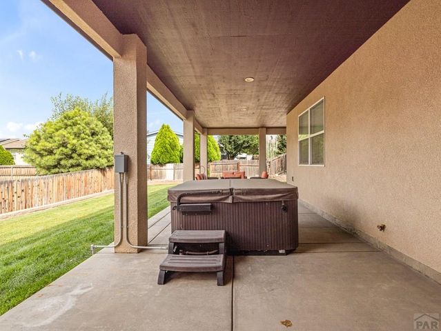 5114 Lynn Meadows Dr, Pueblo, CO 81005