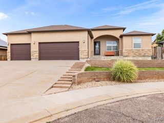5114 Lynn Meadows Dr, Pueblo, CO 81005