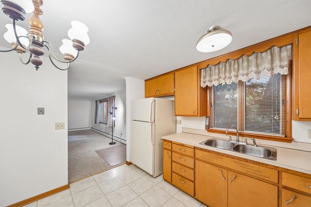 3629 Oakcrest Drive, Des Moines, IA 50310