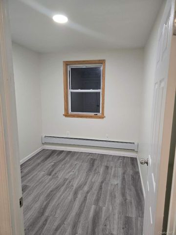 5722 Kissena Boulevard 2, Flushing, NY 11355