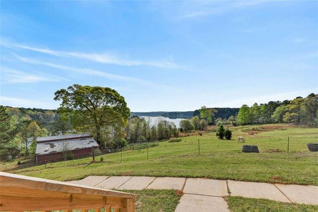 955 Mocassin Gap Road, Locust Grove, GA 30248
