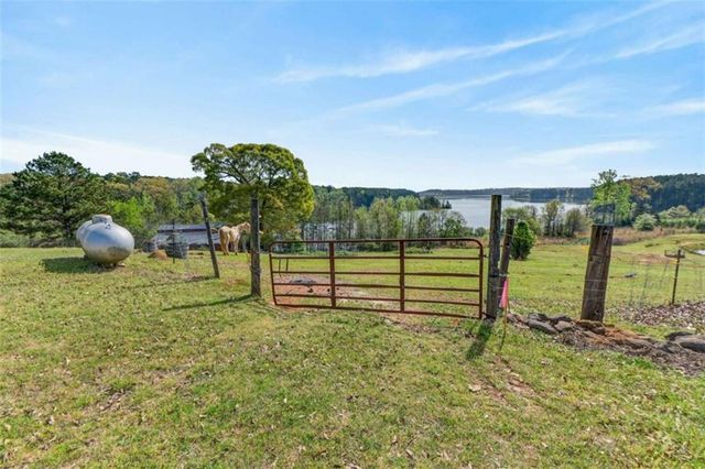 955 Mocassin Gap Road, Locust Grove, GA 30248