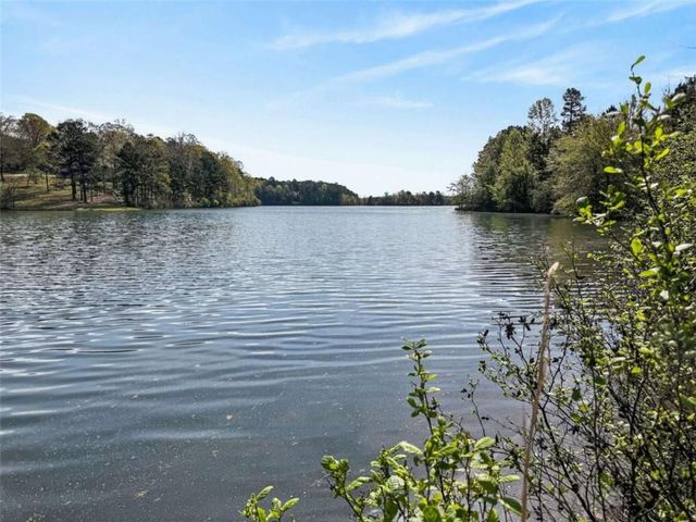 955 Mocassin Gap Road, Locust Grove, GA 30248