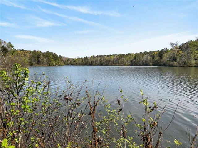 955 Mocassin Gap Road, Locust Grove, GA 30248