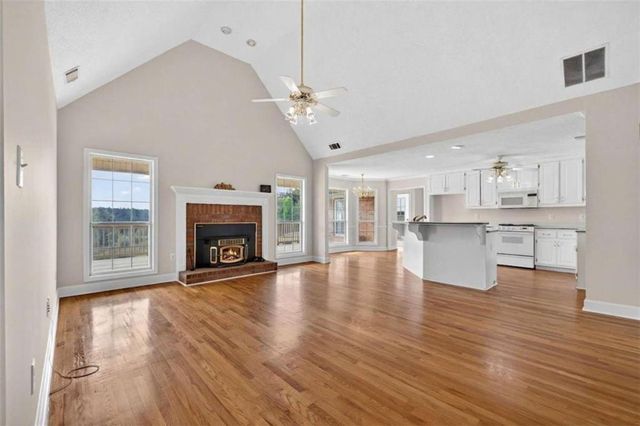 955 Mocassin Gap Road, Locust Grove, GA 30248