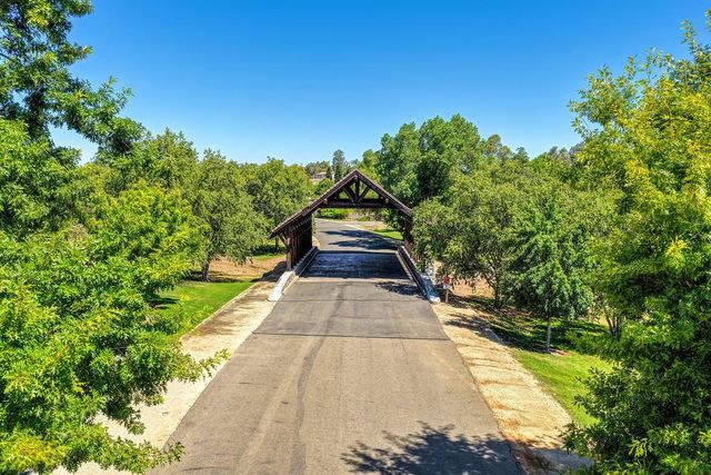 11880 Gidaro Dr, Elk Grove, CA 95624