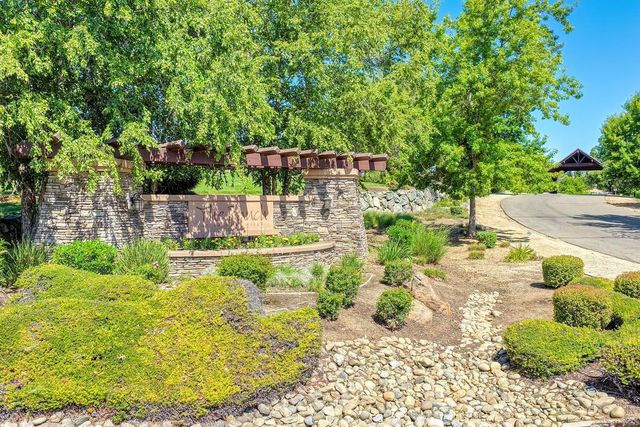 11880 Gidaro Dr, Elk Grove, CA 95624