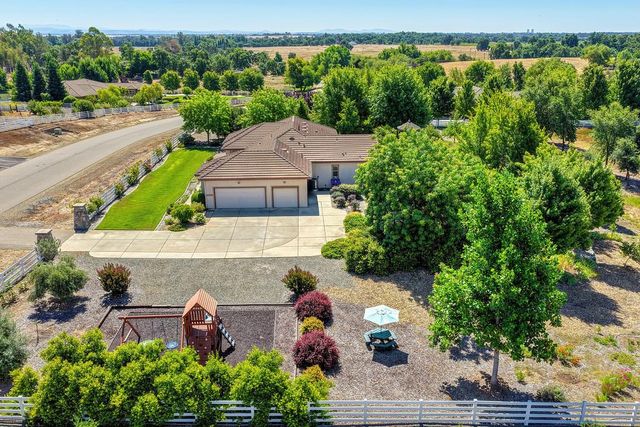 11880 Gidaro Dr, Elk Grove, CA 95624