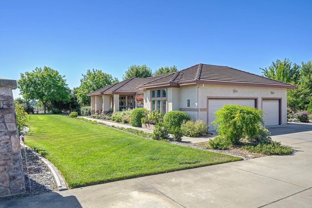11880 Gidaro Dr, Elk Grove, CA 95624