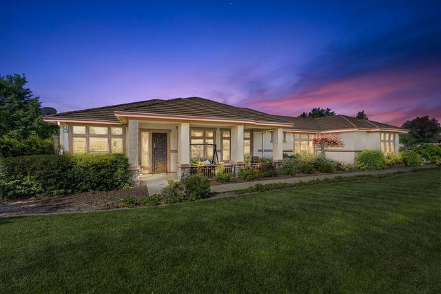 11880 Gidaro Dr, Elk Grove, CA 95624