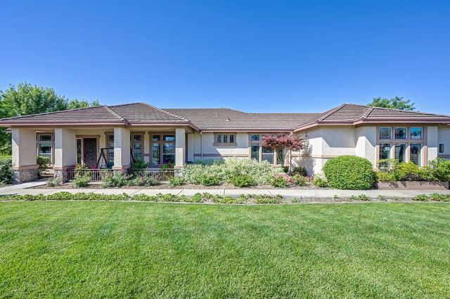 11880 Gidaro Dr, Elk Grove, CA 95624