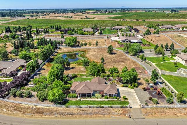 11880 Gidaro Dr, Elk Grove, CA 95624