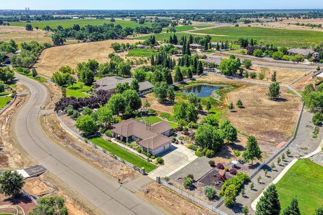 11880 Gidaro Dr, Elk Grove, CA 95624