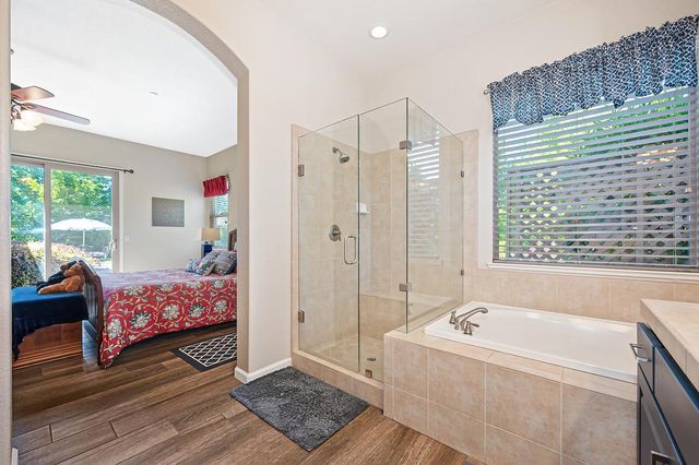 11880 Gidaro Dr, Elk Grove, CA 95624