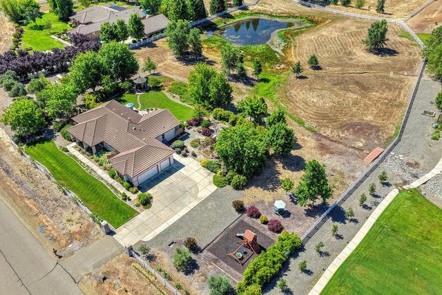 11880 Gidaro Dr, Elk Grove, CA 95624