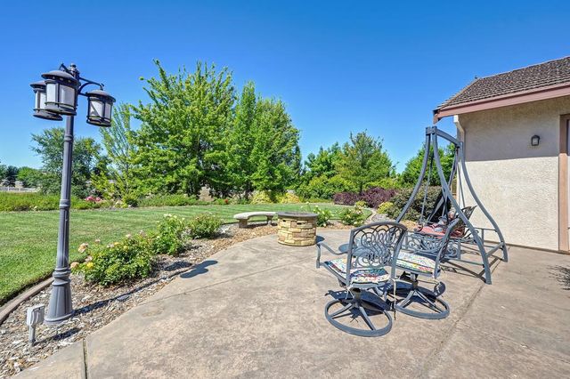 11880 Gidaro Dr, Elk Grove, CA 95624