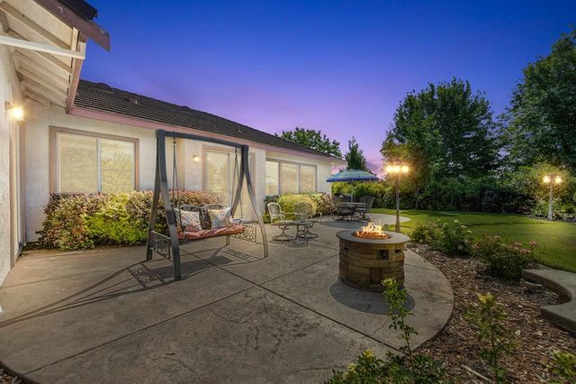 11880 Gidaro Dr, Elk Grove, CA 95624