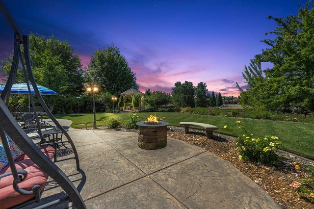 11880 Gidaro Dr, Elk Grove, CA 95624