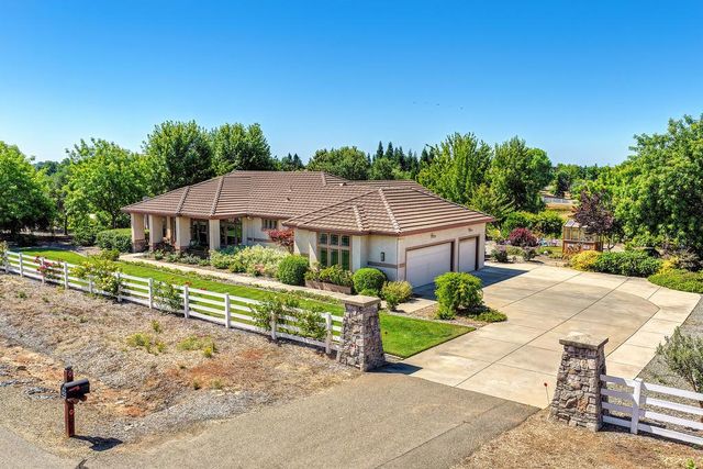 11880 Gidaro Dr, Elk Grove, CA 95624