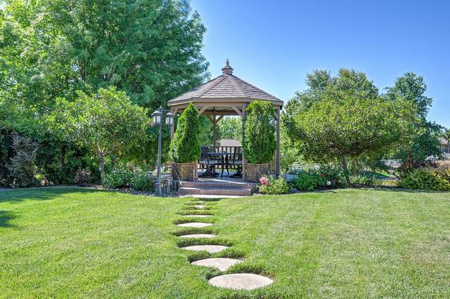 11880 Gidaro Dr, Elk Grove, CA 95624