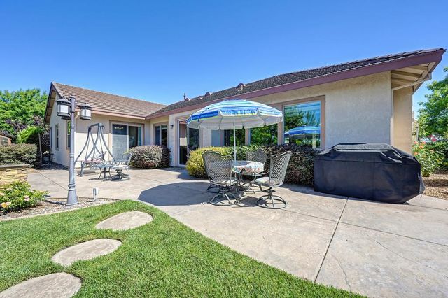 11880 Gidaro Dr, Elk Grove, CA 95624
