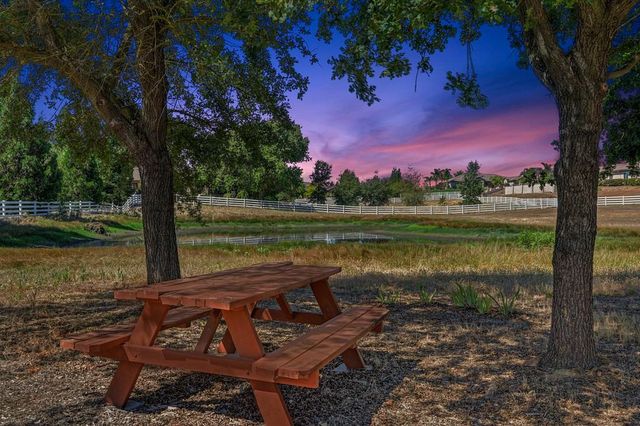 11880 Gidaro Dr, Elk Grove, CA 95624