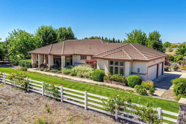 11880 Gidaro Dr, Elk Grove, CA 95624