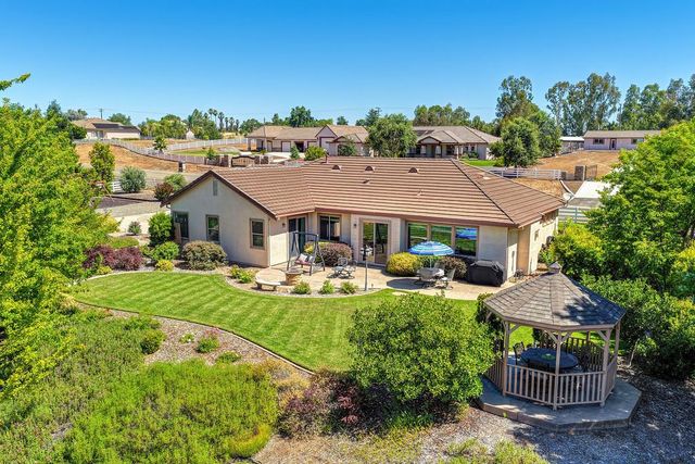 11880 Gidaro Dr, Elk Grove, CA 95624