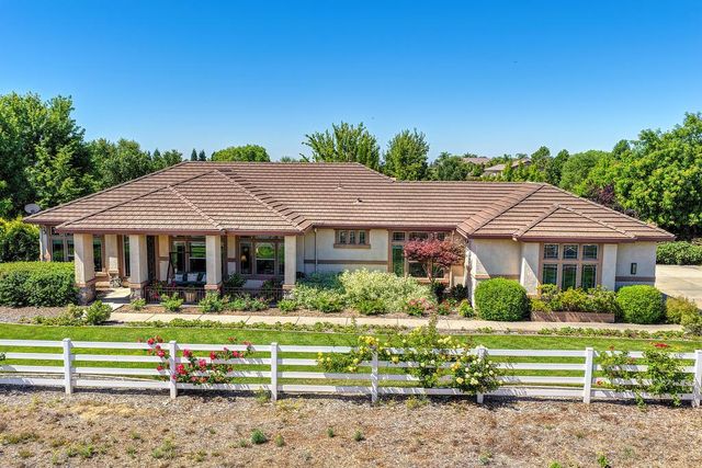 11880 Gidaro Dr, Elk Grove, CA 95624
