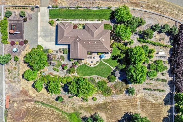 11880 Gidaro Dr, Elk Grove, CA 95624