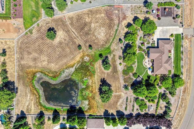 11880 Gidaro Dr, Elk Grove, CA 95624