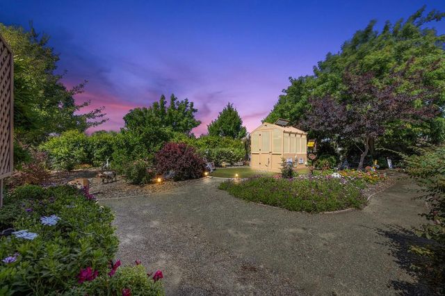 11880 Gidaro Dr, Elk Grove, CA 95624