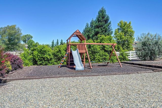 11880 Gidaro Dr, Elk Grove, CA 95624