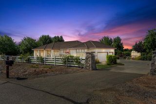 11880 Gidaro Dr, Elk Grove, CA 95624