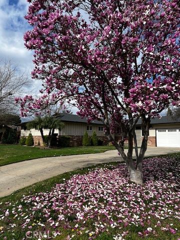 172 W Scott, Fresno, CA 93704