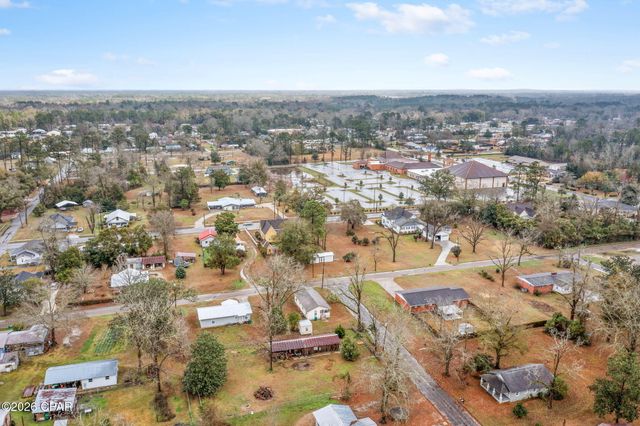 794 2nd Street, Chipley, FL 32428