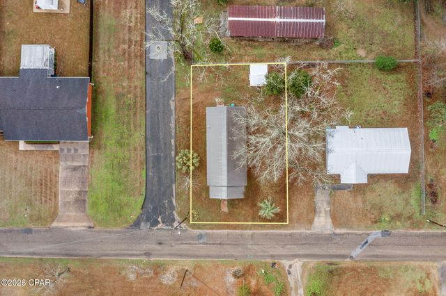 794 2nd Street, Chipley, FL 32428