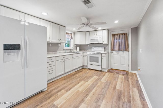 794 2nd Street, Chipley, FL 32428