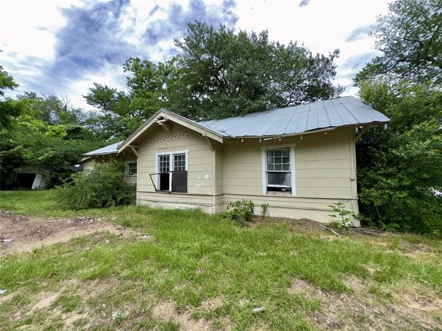 606 Houston Street, Sulphur Springs, TX 75482