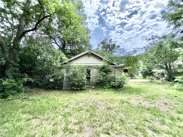 606 Houston Street, Sulphur Springs, TX 75482