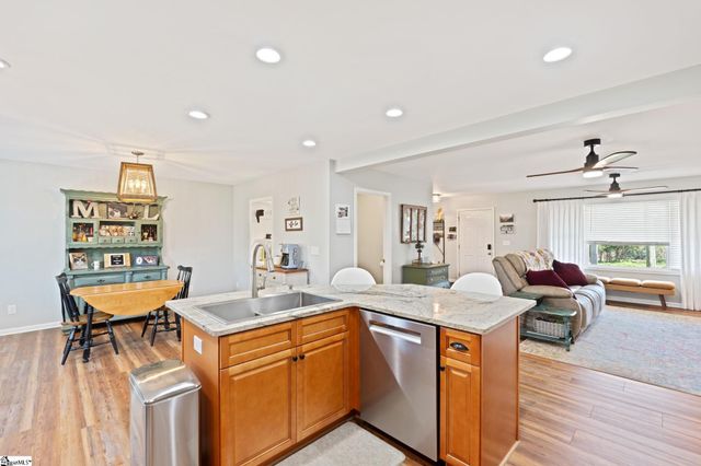 2762 Allen Bridge Road, Fountain Inn, SC 29644