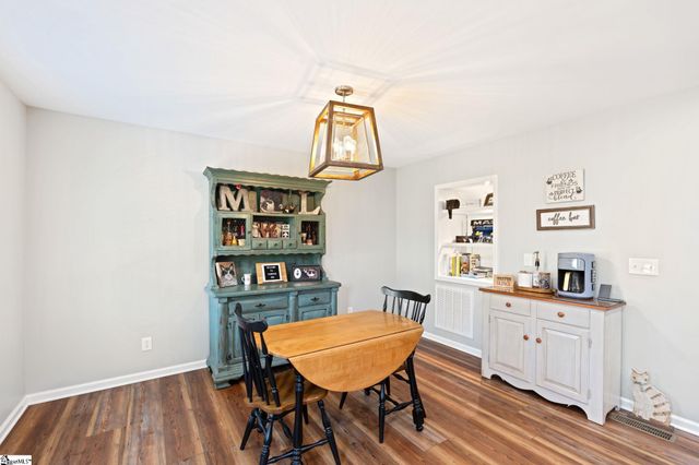 2762 Allen Bridge Road, Fountain Inn, SC 29644