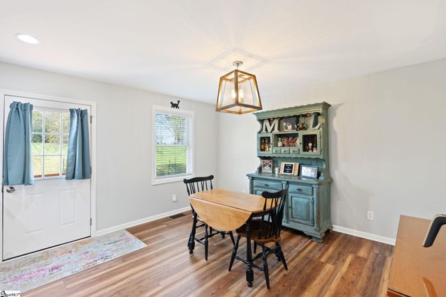 2762 Allen Bridge Road, Fountain Inn, SC 29644