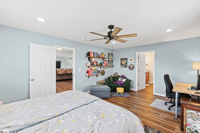 2762 Allen Bridge Road, Fountain Inn, SC 29644