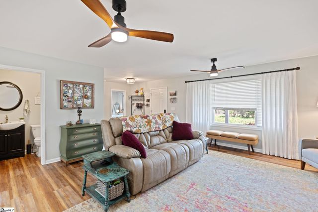 2762 Allen Bridge Road, Fountain Inn, SC 29644