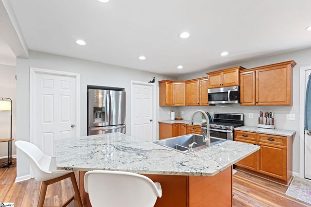 2762 Allen Bridge Road, Fountain Inn, SC 29644