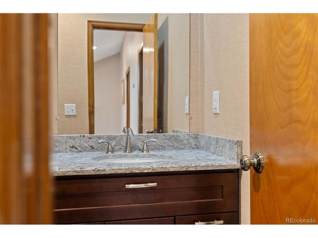 7617 S Cove Cir, Centennial, CO 80122