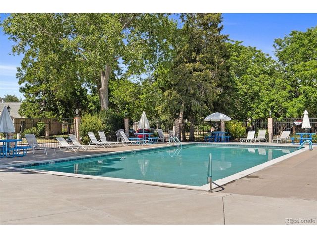 7617 S Cove Cir, Centennial, CO 80122