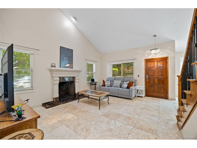 7617 S Cove Cir, Centennial, CO 80122
